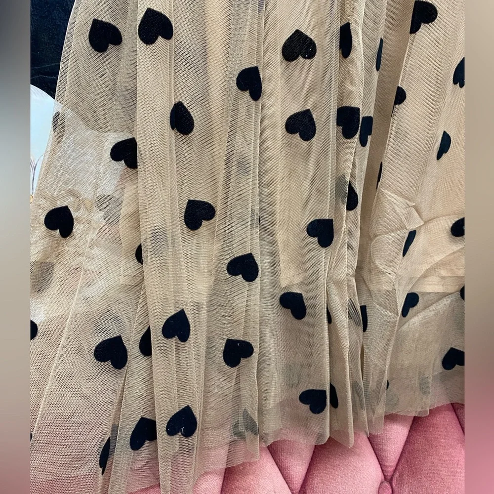 Heart A-line shirt 🖤 - Picture 8 of 16